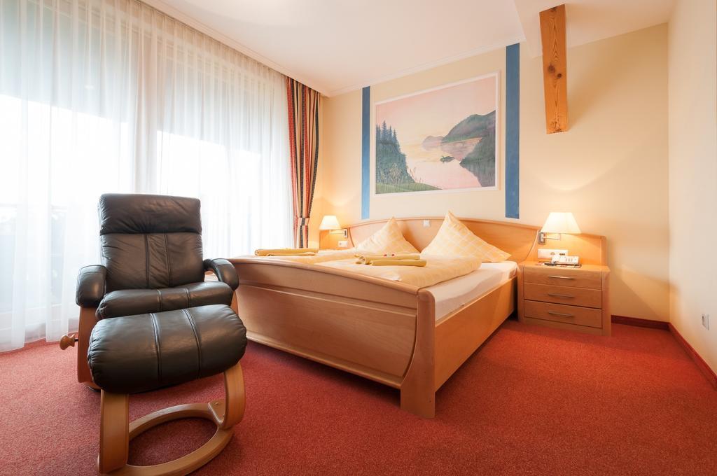 Hotel Landhof Simeter Gmbh سبيتال ان دير دراو الغرفة الصورة